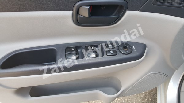 Hyundai accent era çıkma cam düğmesi - zafer hyundai