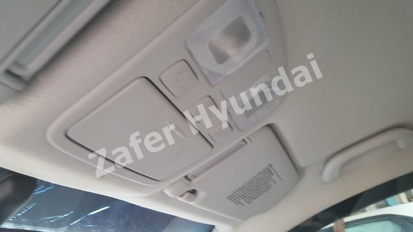 Hyundai accent era çıkma tavan lambası - zafer hyundai