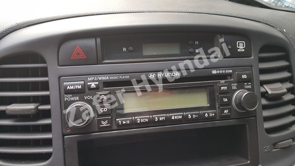 Hyundai accent era çıkma radyo teyp - zafer hyundai