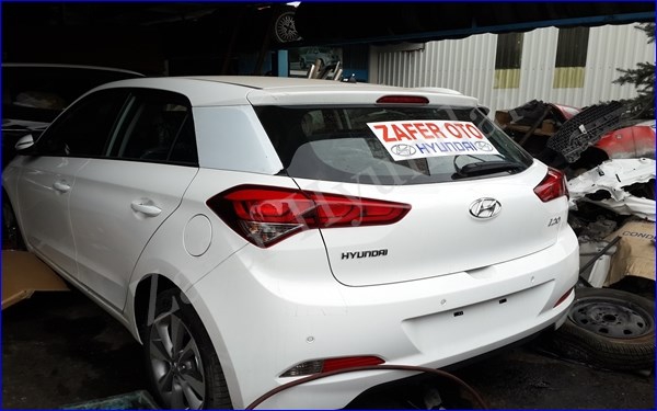 Hyundai i20 çıkma bagaj kapağı - zafer hyundai