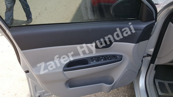 Hyundai accent era çıkma kapı döşemesi - zafer hyundai