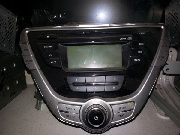 Zafer Oto Hyundai Elentra Çıkma Teyp
