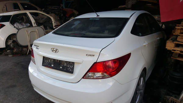 Zafer Oto Hyundai Accent Blue Arka Bagaj